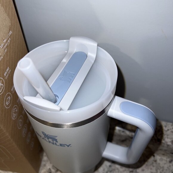 Stanley Quencher H2.0 FLOWSTATE TUMBLER 40 OZ NEW Fog Gray - Picture 4 of 4